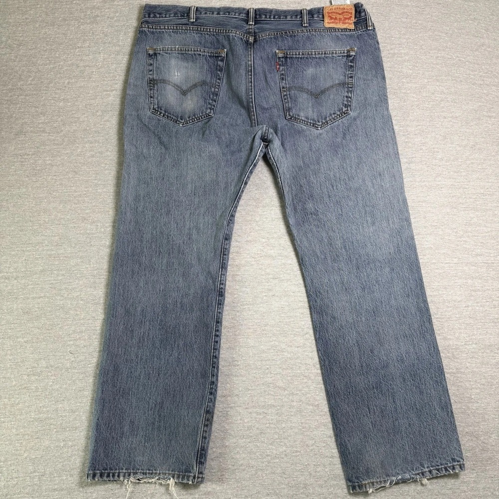 Levi's 501 Original Fit Men Jeans 44x32 Button Fly Straight Leg Light Wash Denim